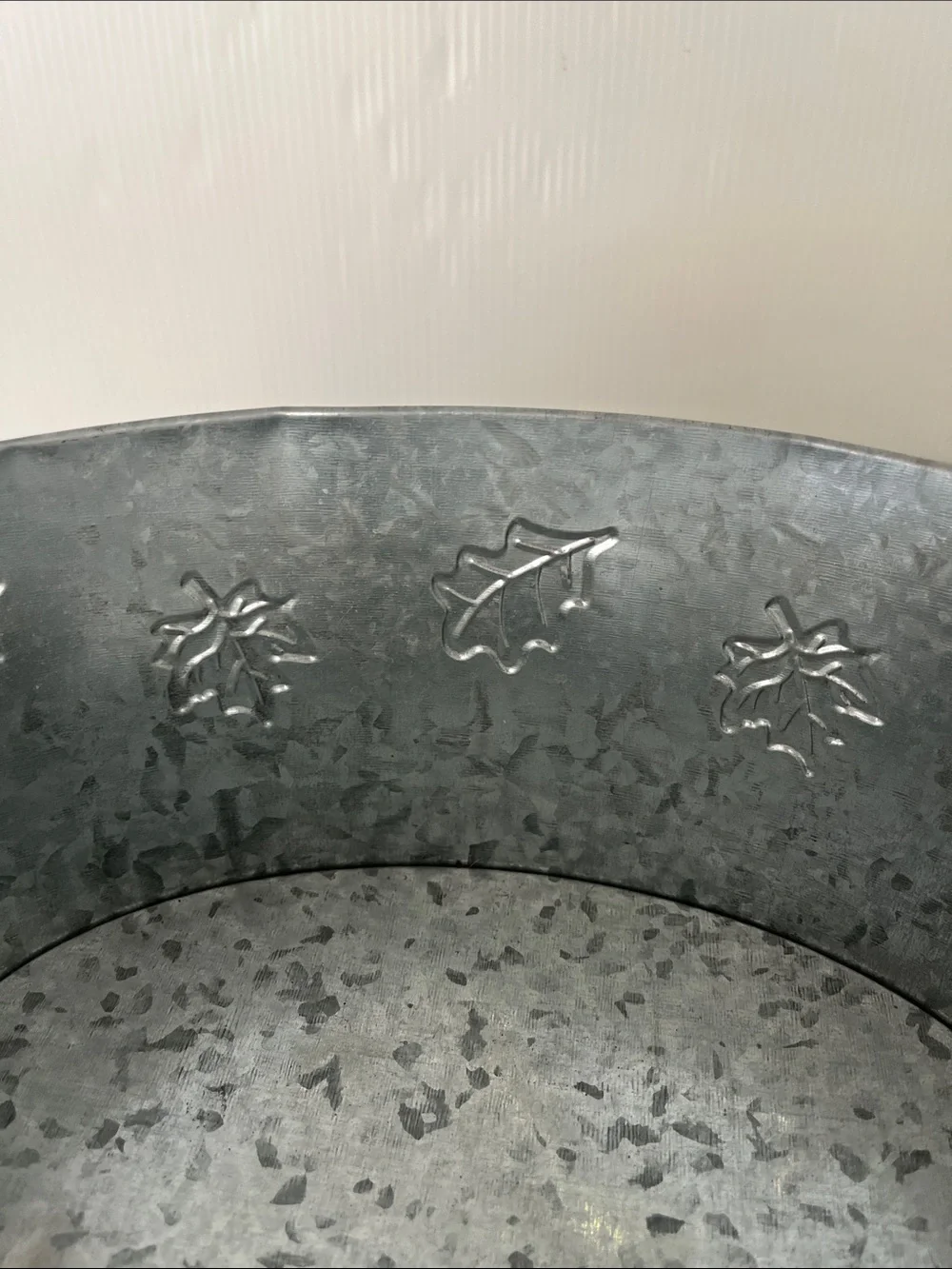 Tin Small Oval Tub with Wooden Handles